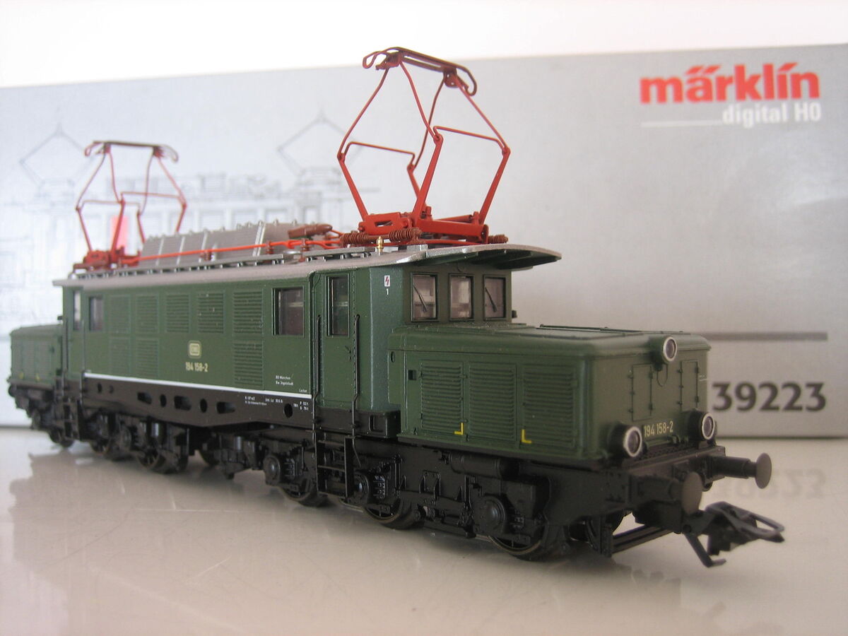 Locomotora eléctrica Märklin. Cód. 39223
